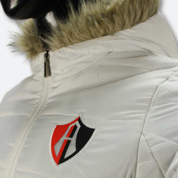 CHAMARRA PUFF COMFY ALL WHITE PARA DAMA ATLAS FC