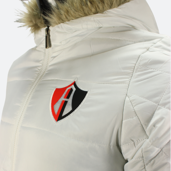 CHAMARRA PUFF COMFY ALL WHITE PARA DAMA ATLAS FC