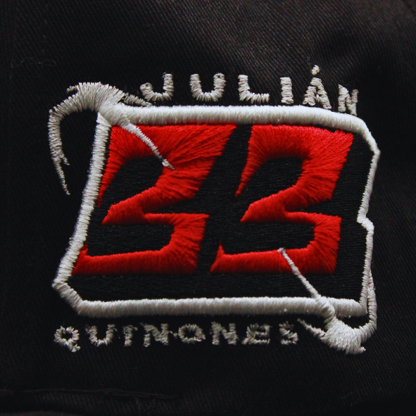 GORRA FLAT ICONICA JQ33