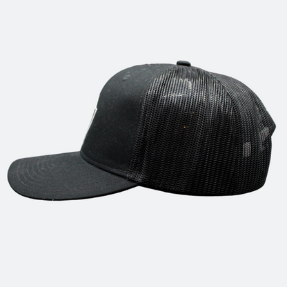 GORRA ATLAS FC ESCUDO MONOCROMATICO