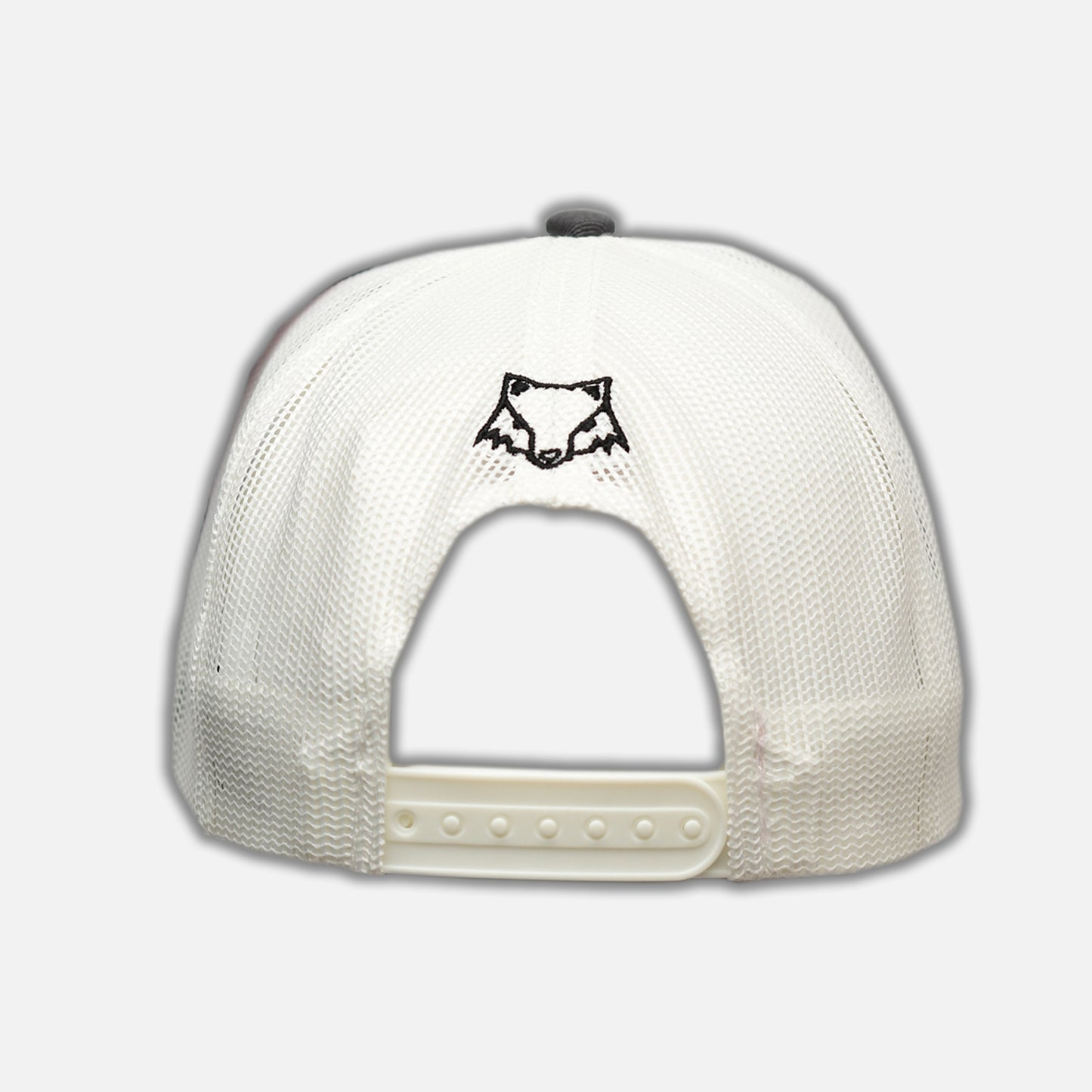 GORRA ATLAS EN COLOR GRIS CON BLANCO